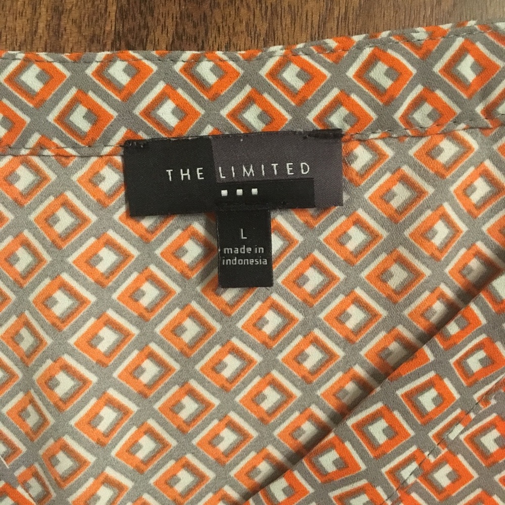 Limited blouse - Picture 2 of 3